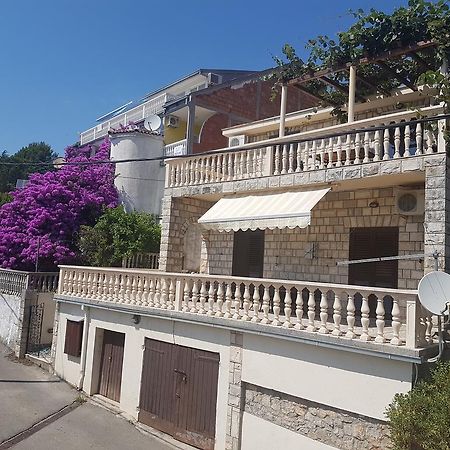 Apartments Grispolis Tivat Buitenkant foto