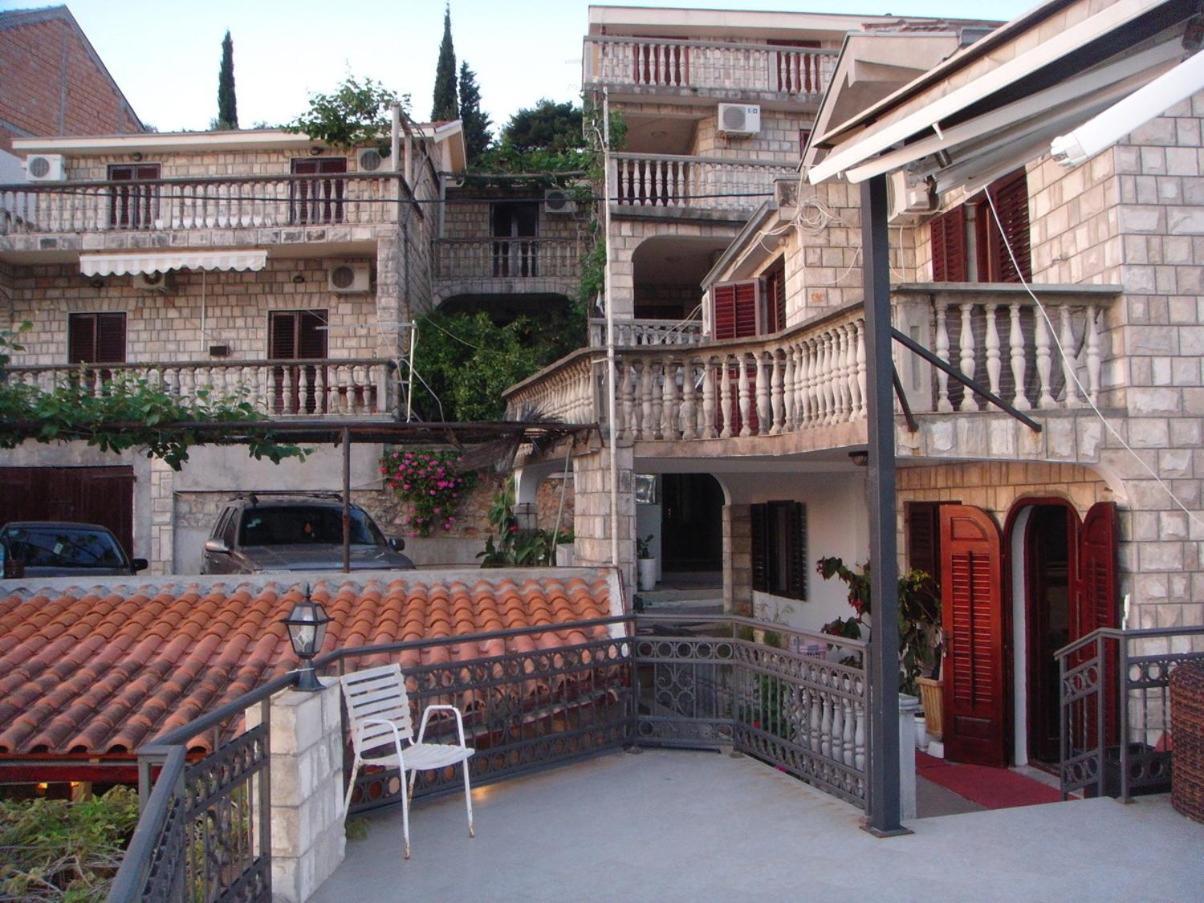 Apartments Grispolis Tivat Buitenkant foto