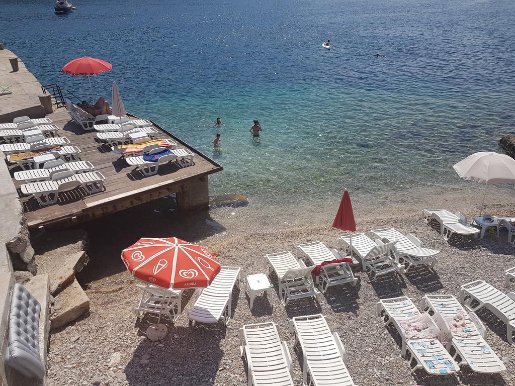 Apartments Grispolis Tivat Buitenkant foto