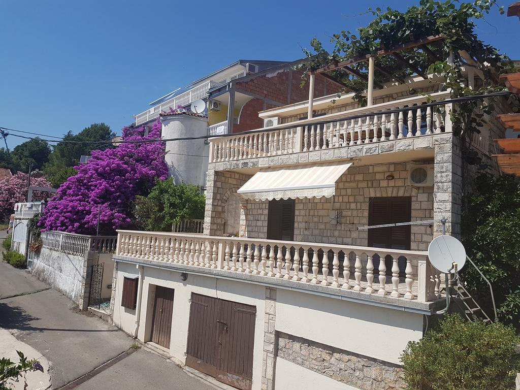 Apartments Grispolis Tivat Buitenkant foto