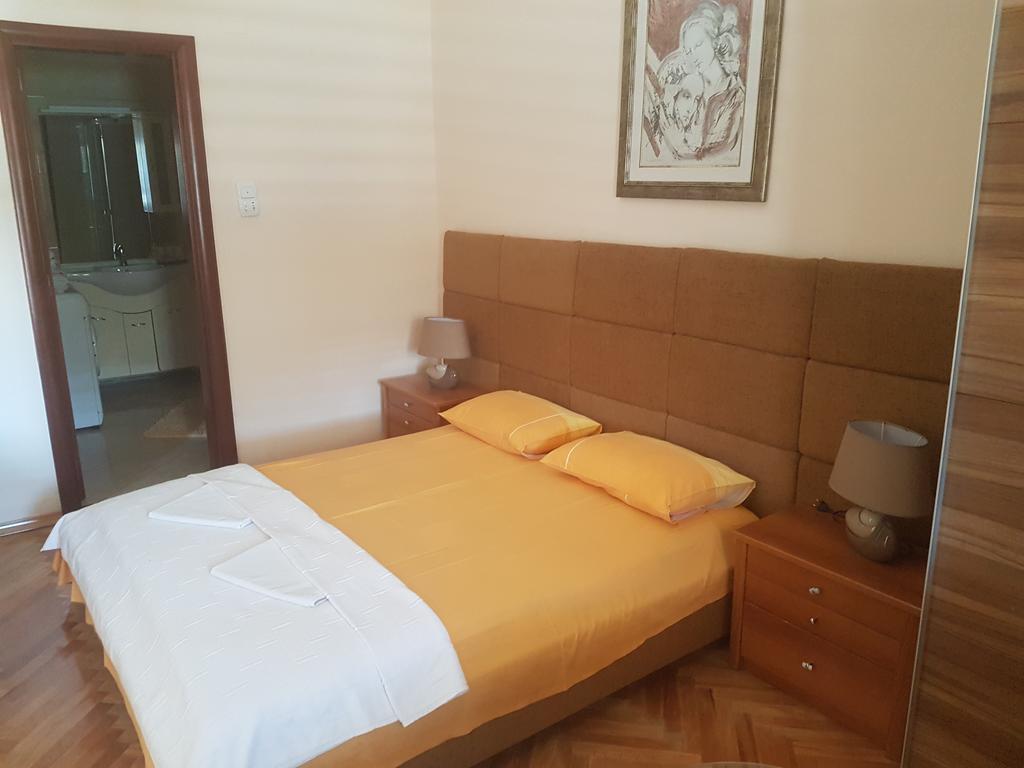 Apartments Grispolis Tivat Buitenkant foto