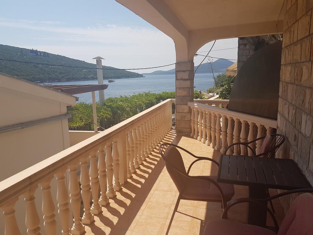Apartments Grispolis Tivat Buitenkant foto