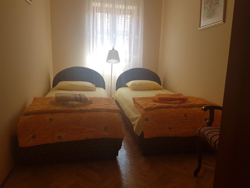 Apartments Grispolis Tivat Buitenkant foto